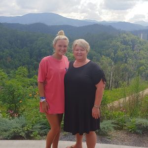 Meet your Posher, Christy